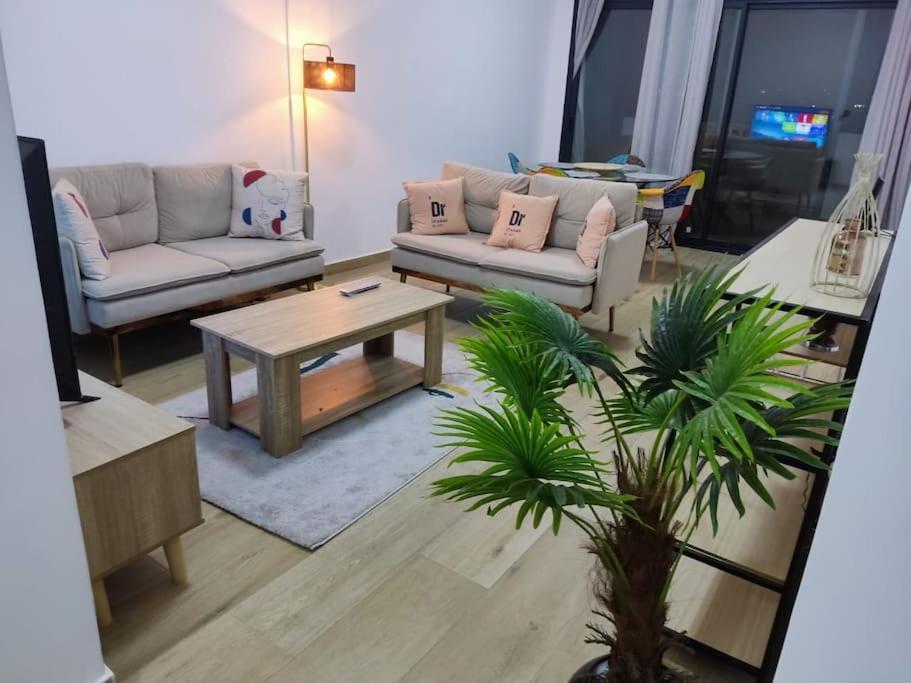 Superbe Appartement Avec Parking Gratuit Et Garde Dakar Dış mekan fotoğraf