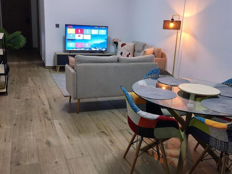 Superbe Appartement Avec Parking Gratuit Et Garde Dakar Dış mekan fotoğraf